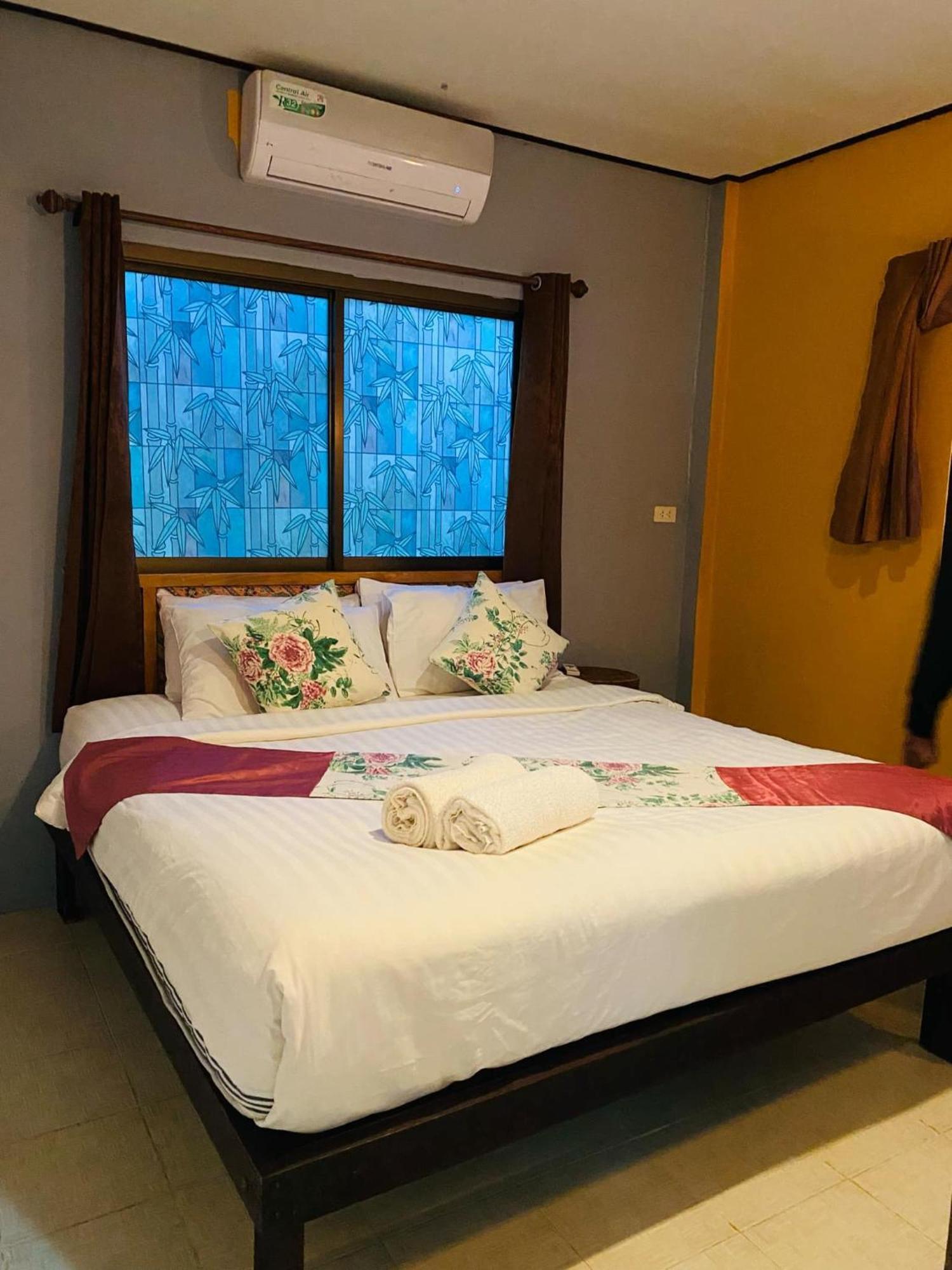 Nin Kantiang Bay Ko Lanta Kültér fotó